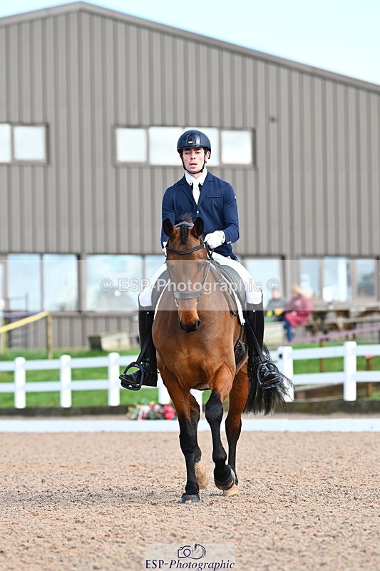 240218A-112933-06339 - 261-Angus.Corrie.Deane-Borlandeaux