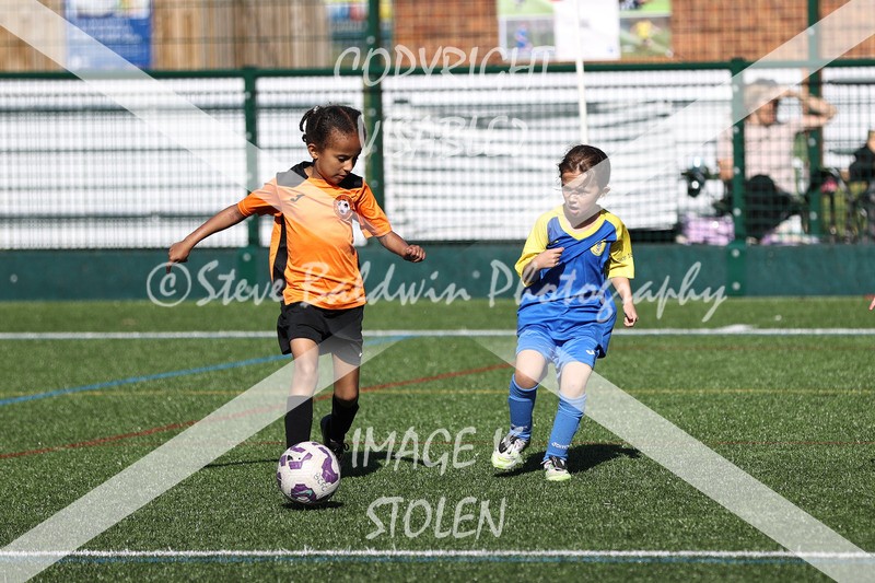 1DX34120 - Sat 13th U7 & U8 Girls