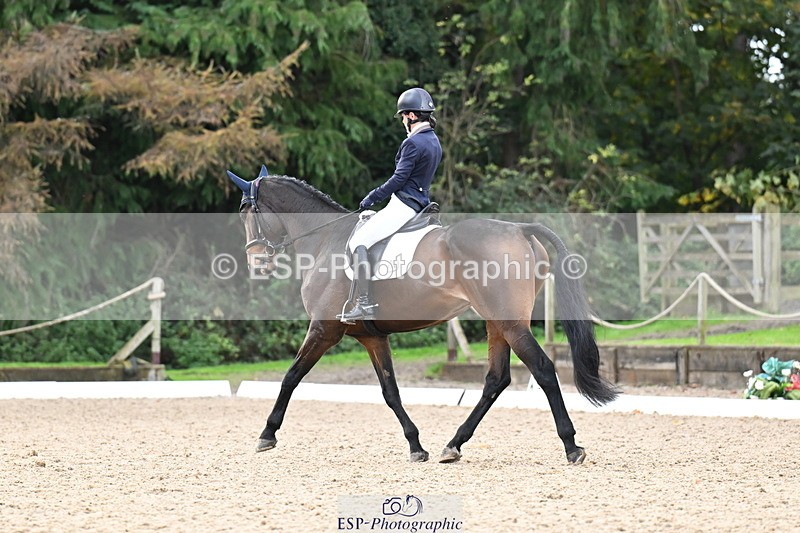 251023A-111019-01656 - B-135-Eva.Carse