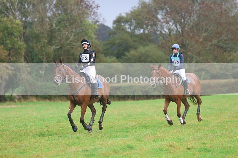 3E7A1607 - Class 3: 70cm Pairs: Half Roll Top