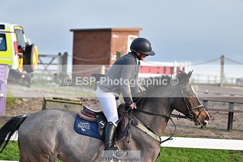 250111-142351-00572 - Cls 13 Foxhunter and 1.20m Open