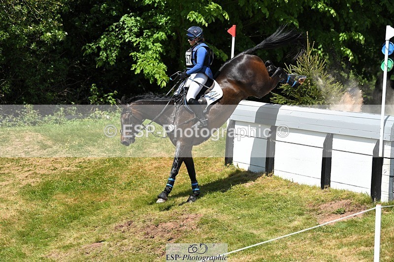 230527-144643-10548 - 357-VIVENDI_HERO-Saffron_Cresswell-XC
