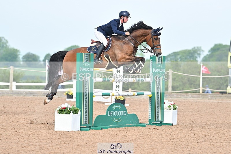 240512A-104125-17342 - Cls 48 National 1.30m Open