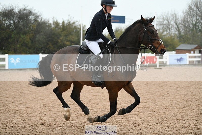 241103A-110639-07681 - SUN Cls 21 Snr Newcomers and 1.10m Open