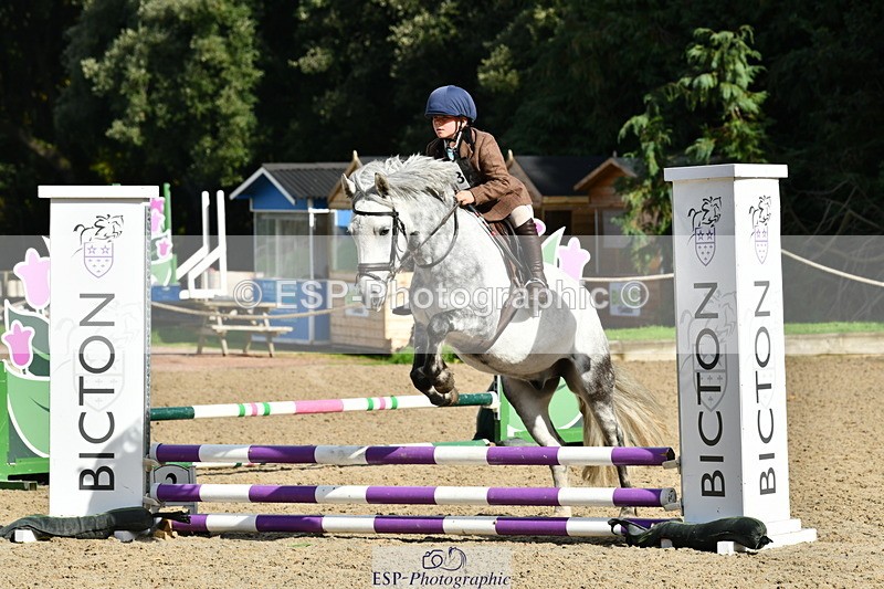 251004A-120413-00876 - Classes 4 & 5 50cm