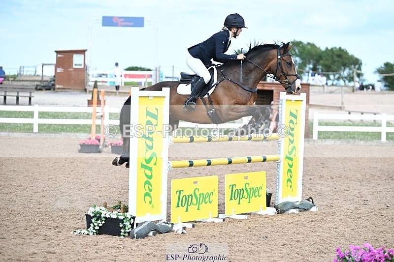 260627-174144-05816 - Cls 27 Foxhunter and 1.10m