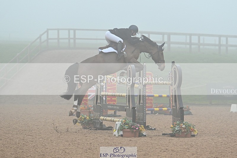 240316A-143400-04355 - Cls 17 National 1.30m Open