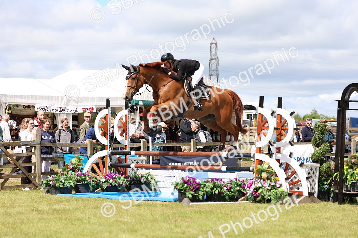 SBM_13597 - Class 206 - Senior Newcomers - 1.10m Open