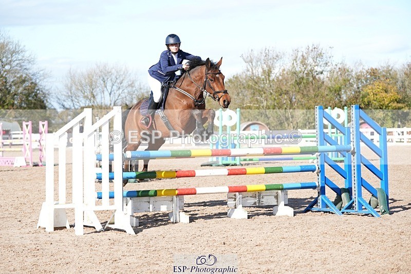 251025-132913-00533 - Cls 10 Pony Newcomers and 1m