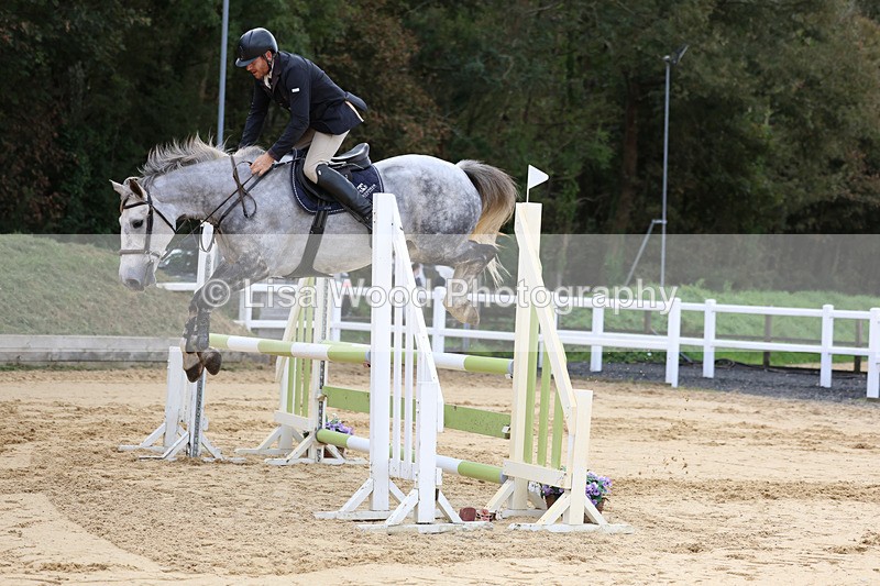 3E7A2199 - Class 4: Senior British Novice/90cm open
