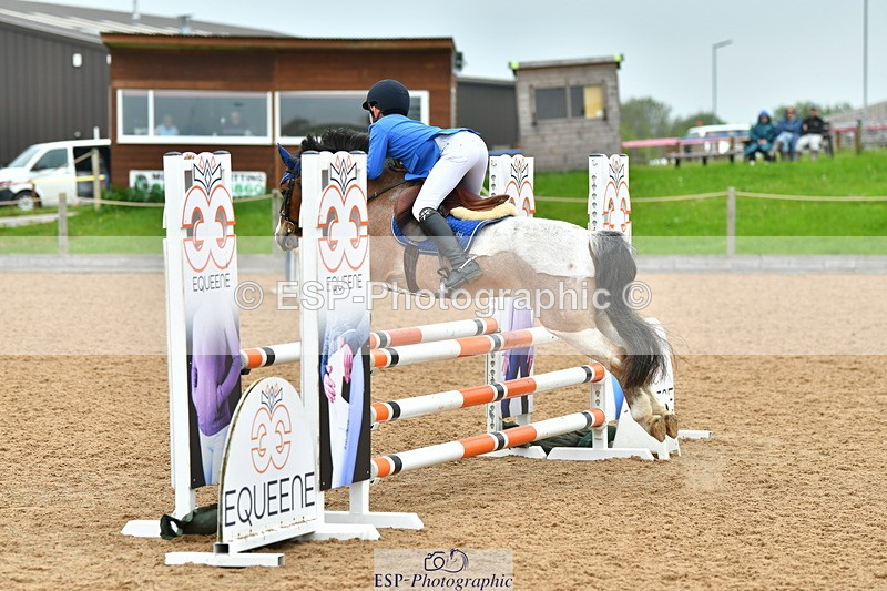 230513A-091338-00072 - Cls 11 Stepping Stones 128+138cm