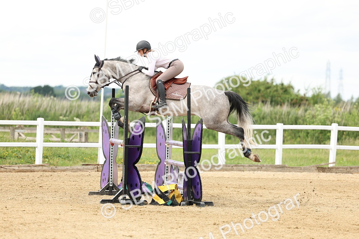 SBM_006247 - Class 19 - Senior Newcomers - 1.10m