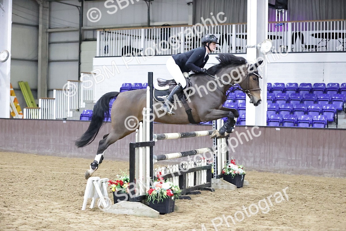 SBM_001042 - Class 4 - Senior Newcomers/ 1.10m Open