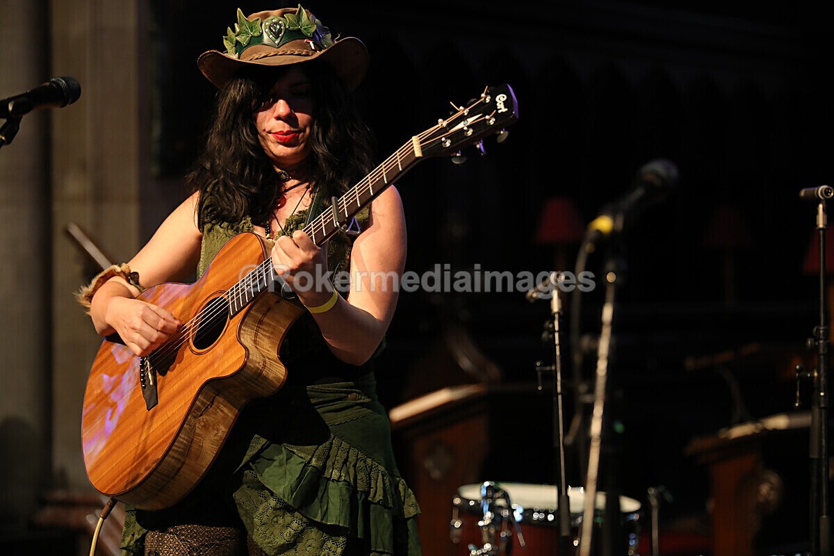 FOLK N BLUES-376 - FOLK and BLUES SEPT 2022