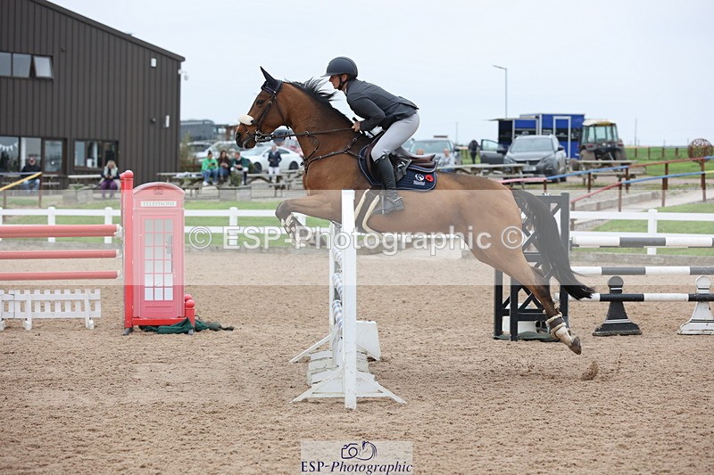 241101A-115622-01560 - FRI Cls 5 Newcomers and 1.10m Open