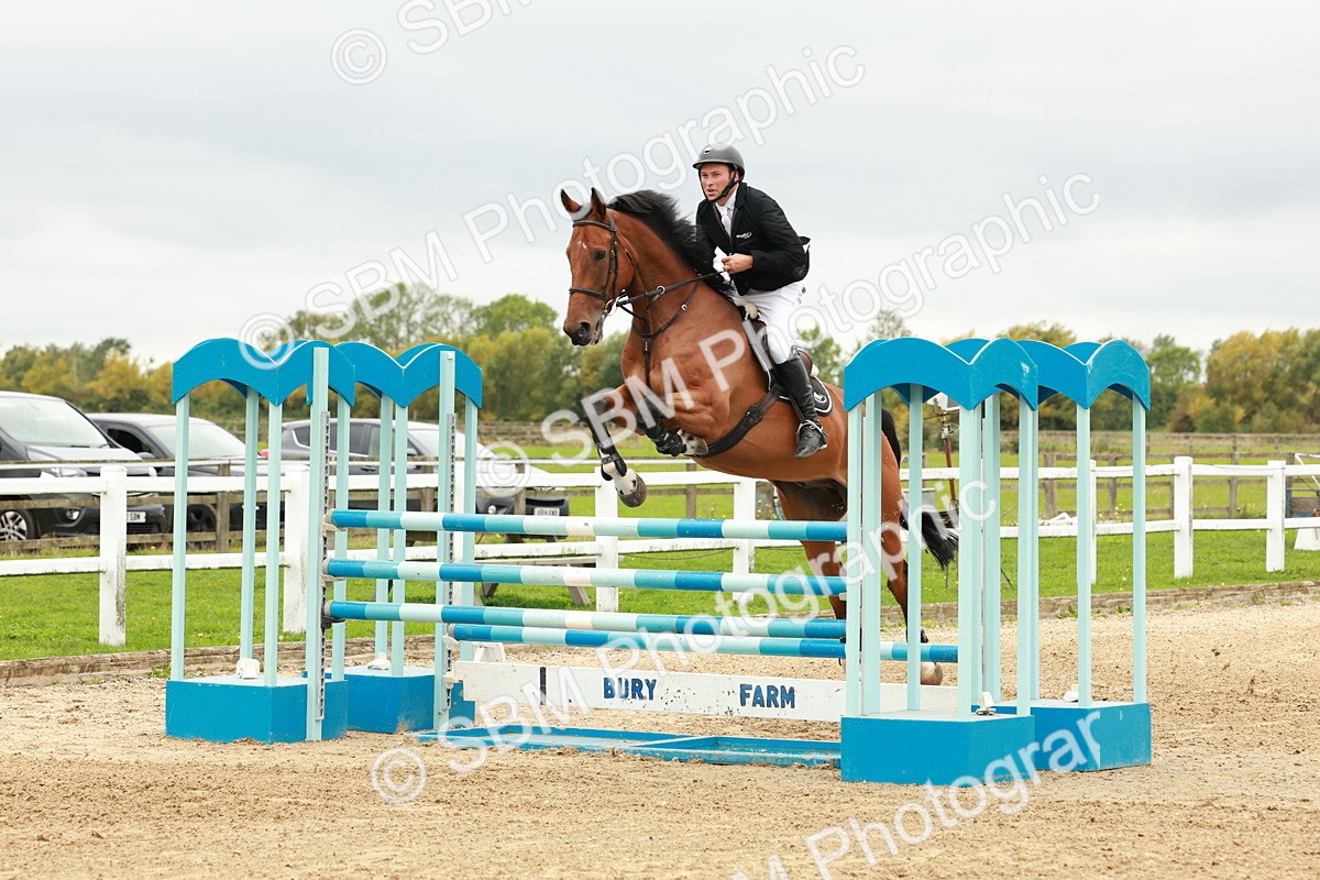 1I0A7923 - Class 5 - Senior Foxhunter 1.20m