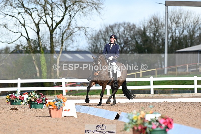 240218A-113737-06370 - 221-Alice.Peternell-Fourseasons.Sienna