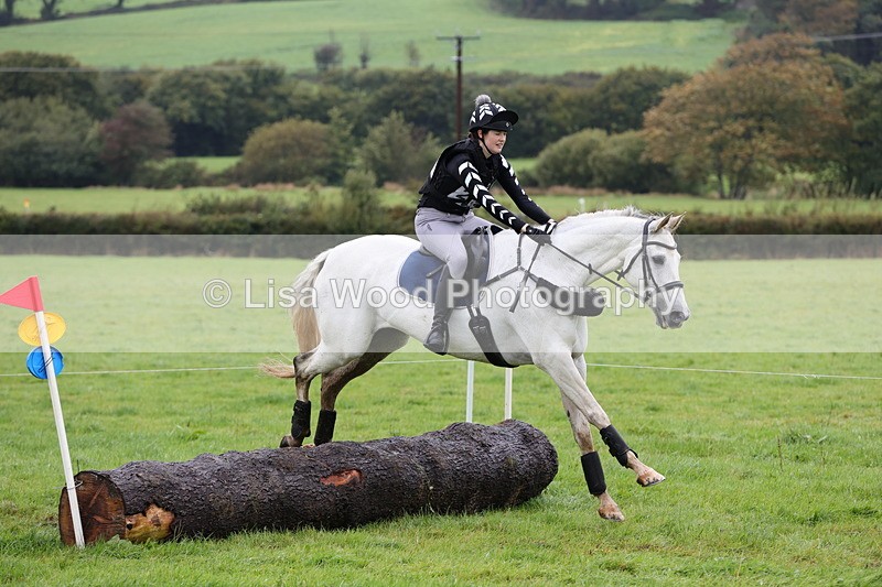 1X9A1745 - Class 2: 70cm: Log