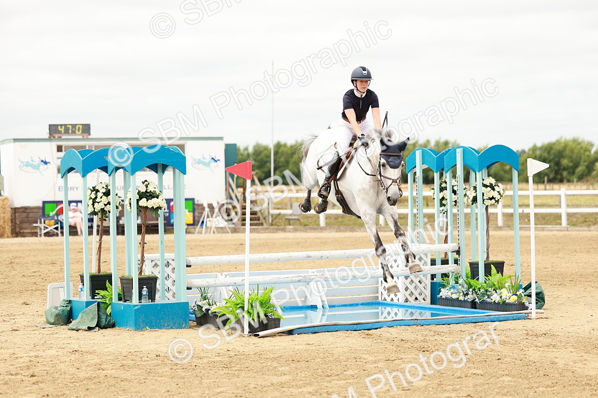 SBM_017474 - Class 21 - Senior Newcomers Championship 2d Rd