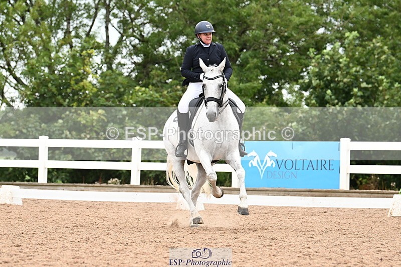 240815A-140159-01917 - 139-Chloe.Makepeace-Beechfield.Diamond