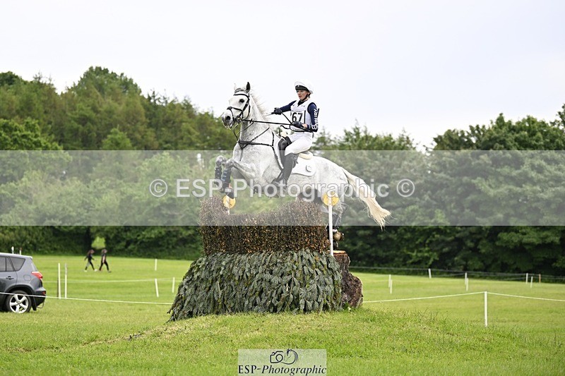 240525-164835-18419 - 267-VAN_KAUNITZ-Jemima_Howden