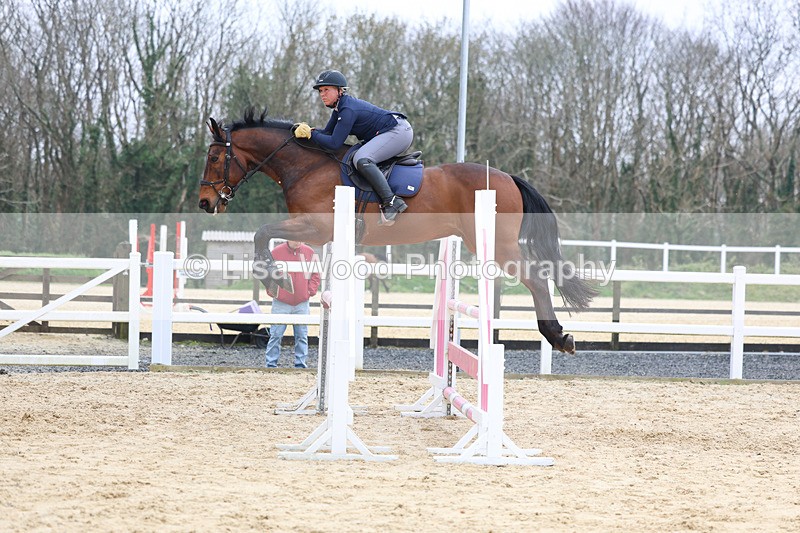 3E7A7651 - Class 8: Senior Newcomers/1.10m open