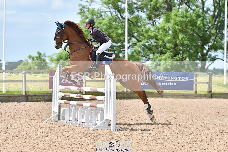 240609A-112553-04560 - Cls 17 Snr 1.05m Open