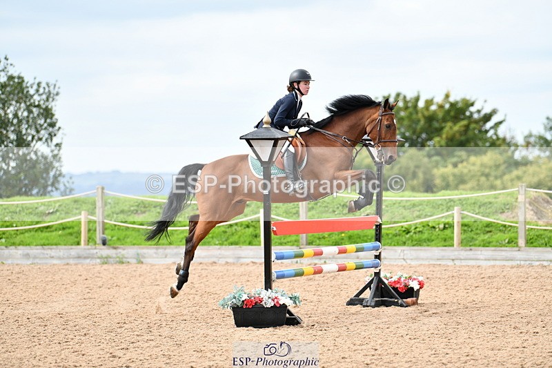 240915A-120600-09830 - Cls 27 Snr 1.05m & 1.10m GP