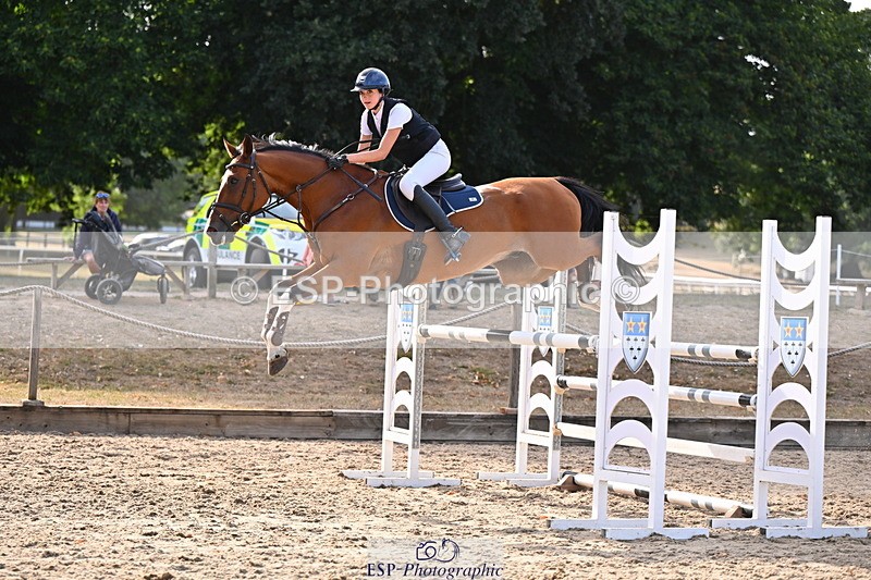 250817A-172434-05215 - Cls 24 Snr Foxhunter