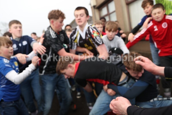 AA076682 - New Years Boys Ba'