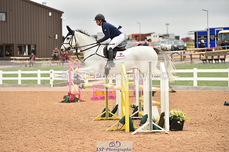 230402A-141138-06161 - Cls 34 1.05m Amateur Quali