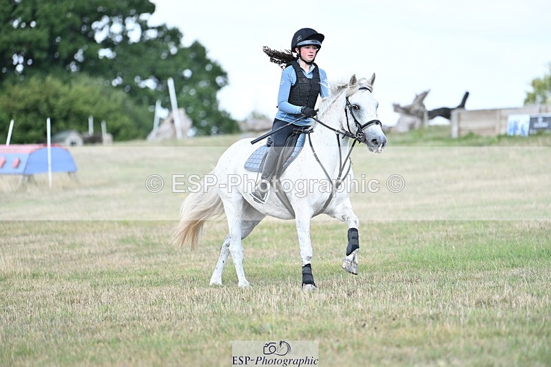 250821B-102936-00129 - Group B - Danielle