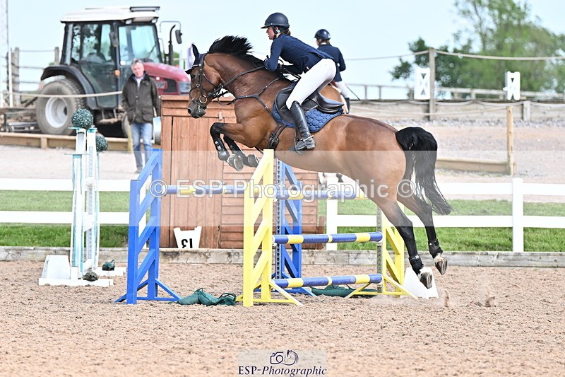 240605A-154238-00941 - Cls 5 Foxhunter and 1.20m Open