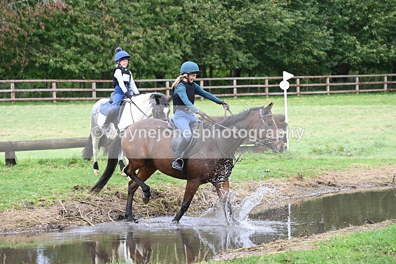 WJ6_2985 - Time at Photographer 11:01 to 11:20