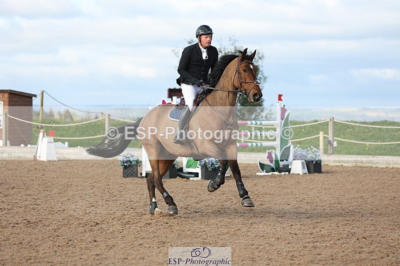 240419A-090700-05347 - Cls 22, 1 Star Gold Tour 1.30m