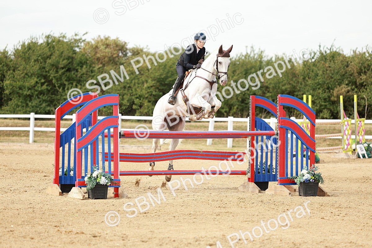 SBM_008248 - Class 4 - Senior Foxhunter - 1.20m Open