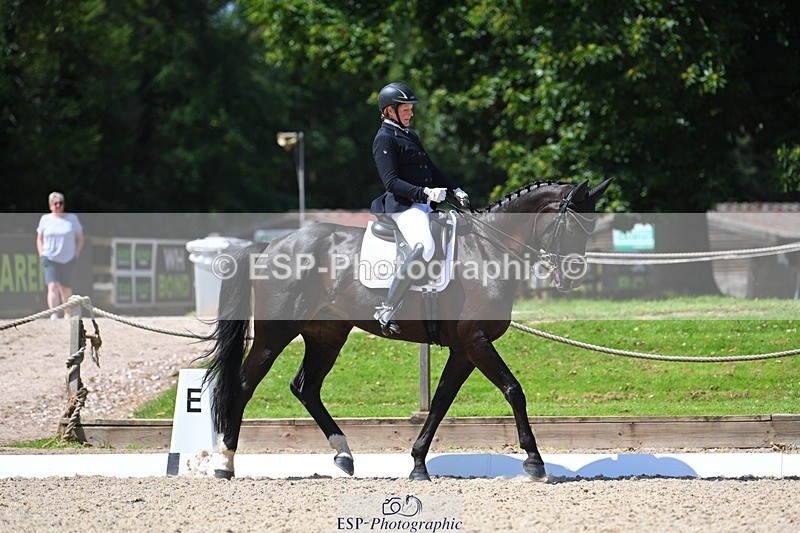 230811-122628-01282 - Cls 4 Adv Medium Silver