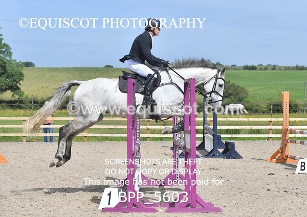 BPP_5603 - CLASS 3 Senior BritiNovice/ 90cm Open