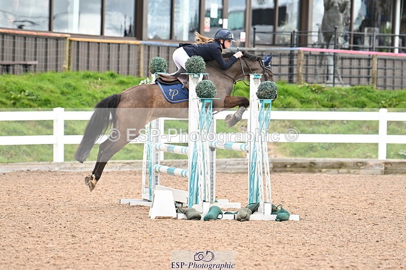 240310A-111616-02278 - Cls 4 Pony Discovery and 90cm Open