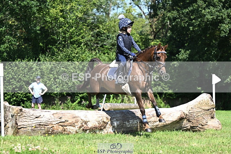 240729B-144055-02835 - Abbie's Group XC