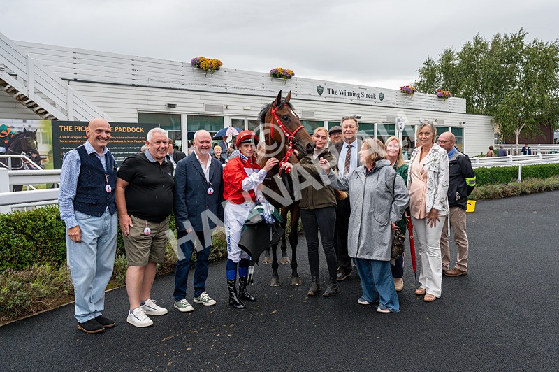 270825-Race 2-Rogue Attraction-2381 - Race 2