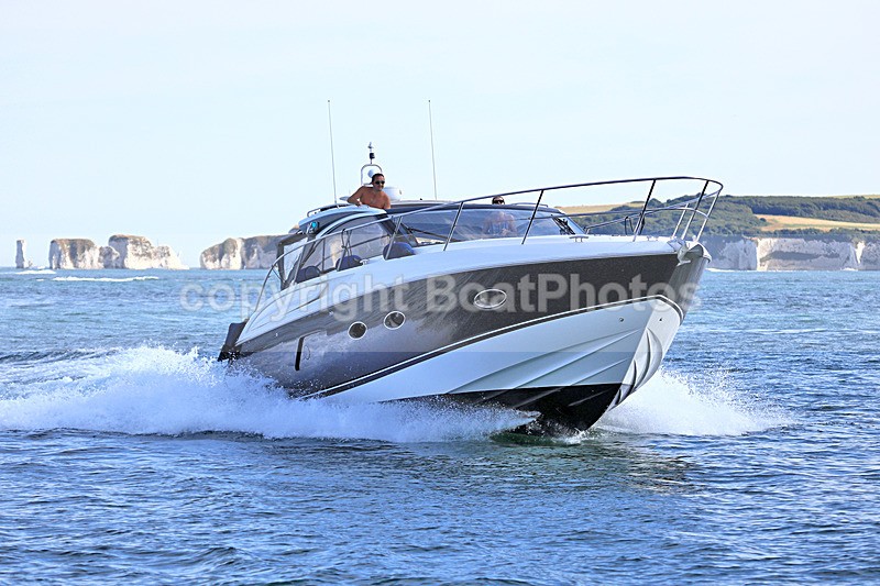 180804 CZECH MATE 1Y3A5669 - Motorboats - Hardtop