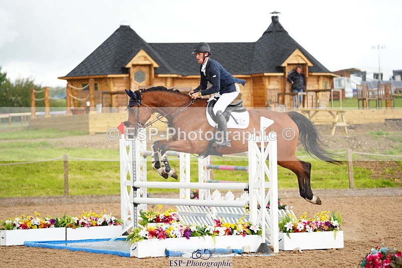 240526A-125928-08208 - Cls 27 Chard Equ May Grand Prix