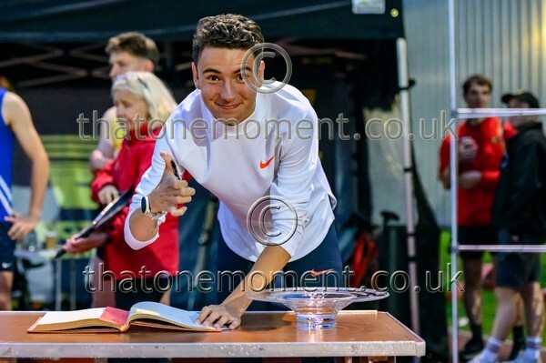 Monument25-919658 - Set Five