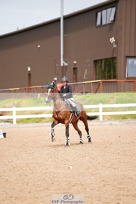 240803A-140644-08394 - Cls 38 1.05m Amateur Qualifier