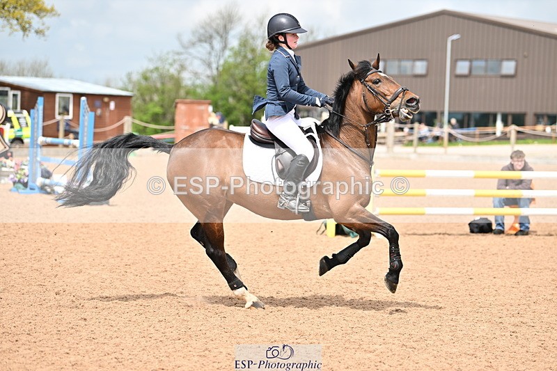 240506A-124156-08766 - Cls 5 Pony Foxhunter & 1.10m Open