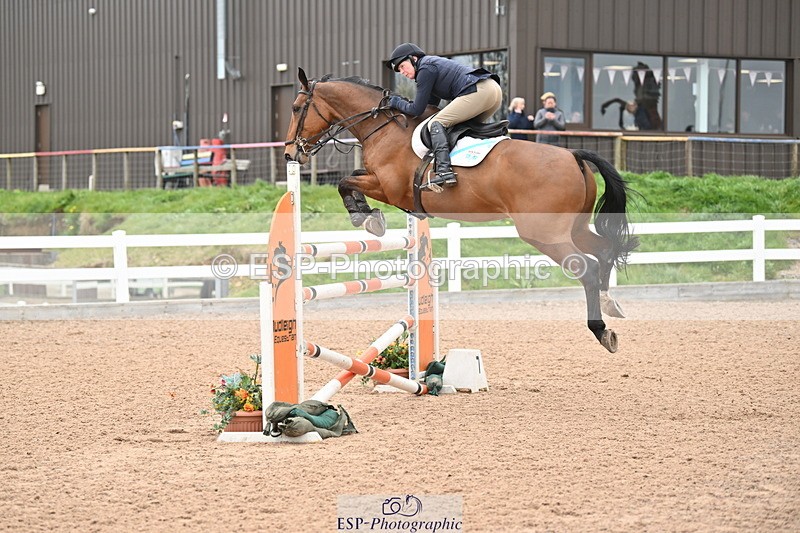 240406A-154543-04221 - Cls 17 National 1.30m Open