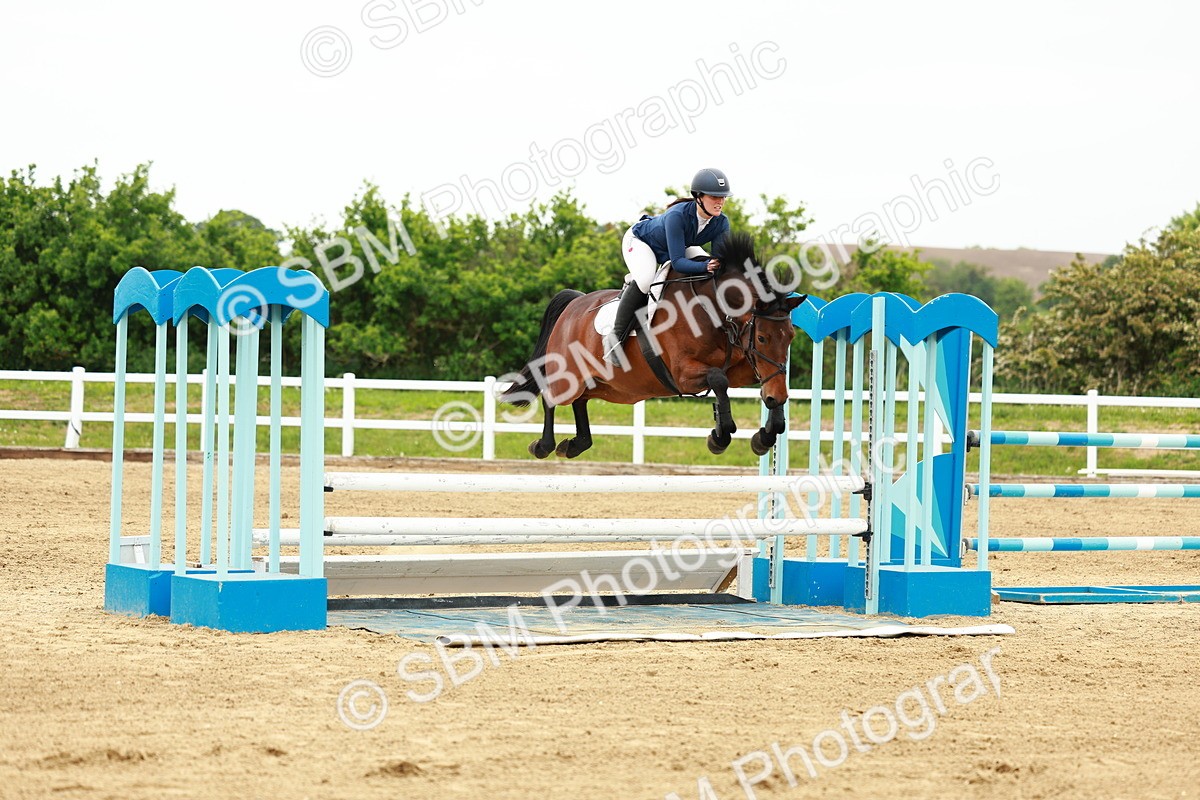 0B8A3938 - Class 4 - Senior Newcomers - 1.10m