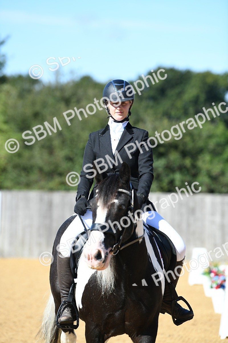 SBM_18205 - D4 - Small Tour Championship - Intro B