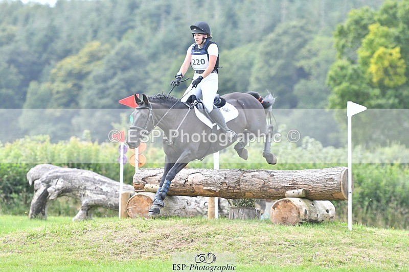 240803-143006-07939 - 220-Eleanor_Newcombe-MR_DARCY